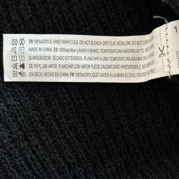 NWT: Forever 21 black sweater, L - Picture 8 of 8